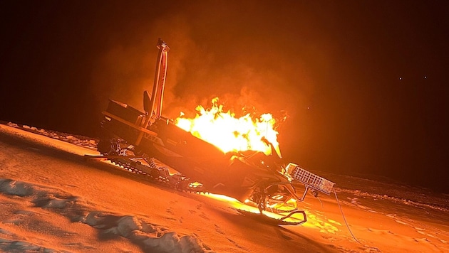 Warum es zu dem Brand kam, ist noch unklar.