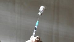 Die Ständige Impfkommission in Deutschland hat ihre Empfehlungen für die Covid-Impfung geändert.
