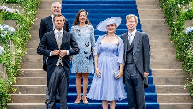 Der Liechtensteiner Prinz Alexander (hier rechts außen bei der Hochzeit von Liechtensteins ...