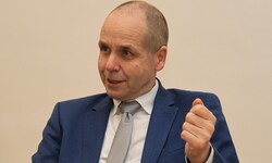 Hat Holger Bonin gute Vorsätze? „Nicht wirklich. Weniger Kaffee trinken vielleicht und mich ein ...