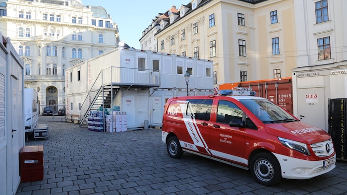 Im Hinblick auf die Sicherheit am Silvesterpfad laufen alle Fäden bei der eigens aufgebauten ...