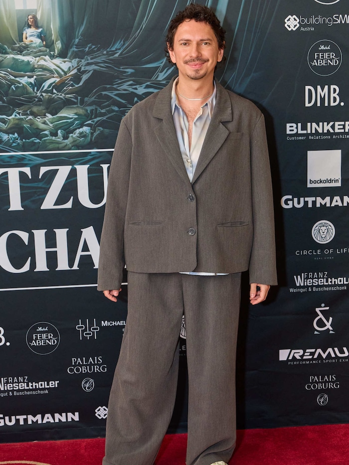 Sänger Julian Le Play hofft auf weltpolitische Verbesserungen.