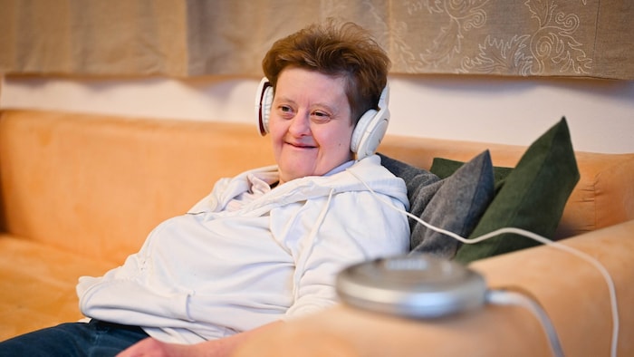 Petra liebt Musik, vor allem Schlager.