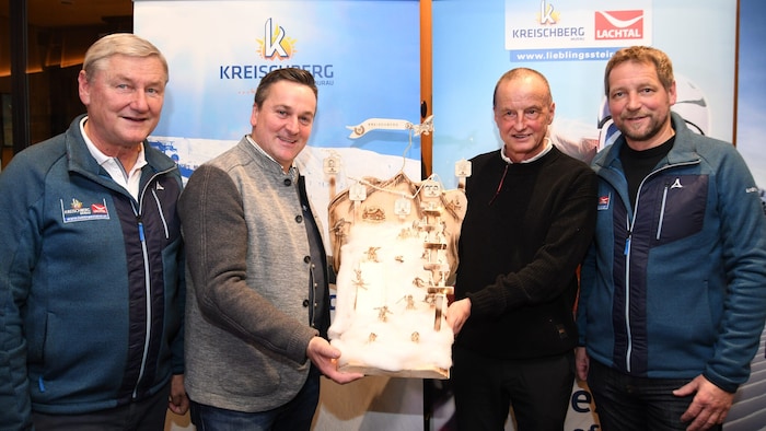 Jubiläum am Kreischberg: Geschäftsführer Karl Fussi (li.) und Reinhard Kargl (re.) mit ...