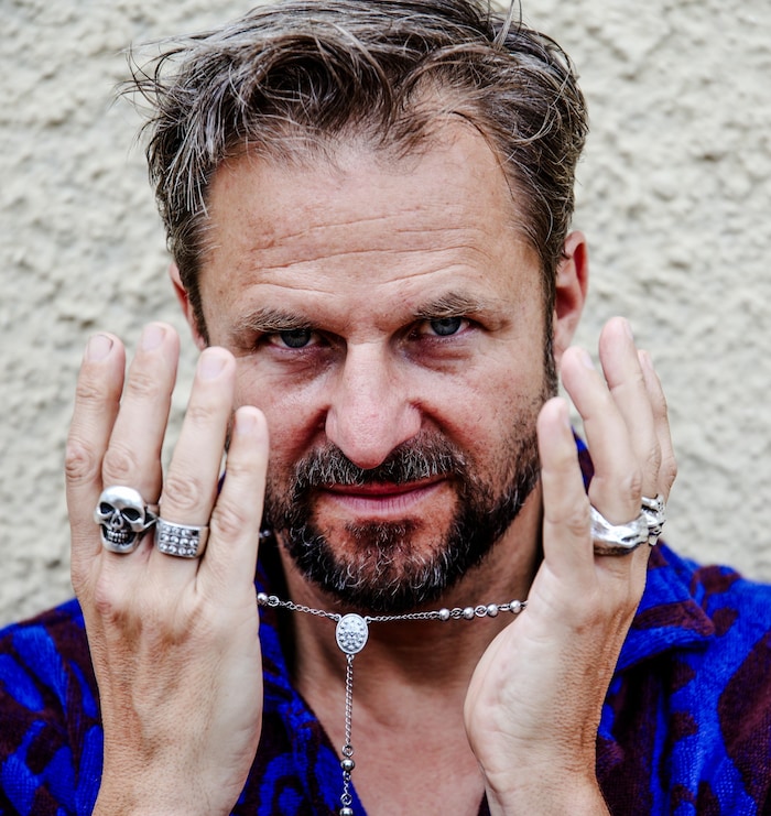 Philipp Hochmair, gefeierter „Jedermann“ und beliebter TV-Star.