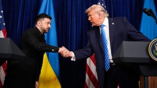 Erst am Wochenende hatte Trump Selenskyj in Florida zu Gesprächen über ein Kriegsende empfangen.