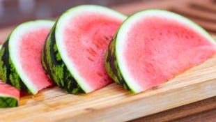 Die zahlreichen helfenden Hände konnten den Mann nicht mehr retten.