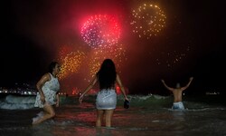 In Rio wird seit Tagen (vor-)gefeiert – die Winterjacke kann man bei bis zu 32 Grad ...