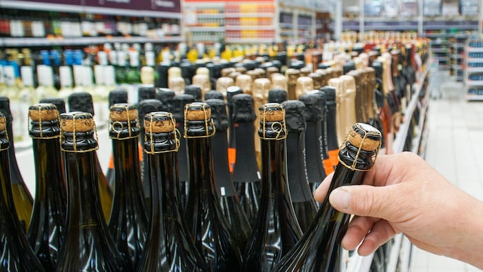 Je nach Supermarktkette variieren die Öffnungszeiten am letzten Tag des Jahres.