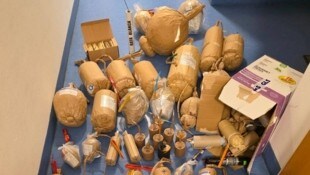In fünf Bundesländern wurden insgesamt 15.000 Stück gefährliche Pyrotechnik entdeckt. 