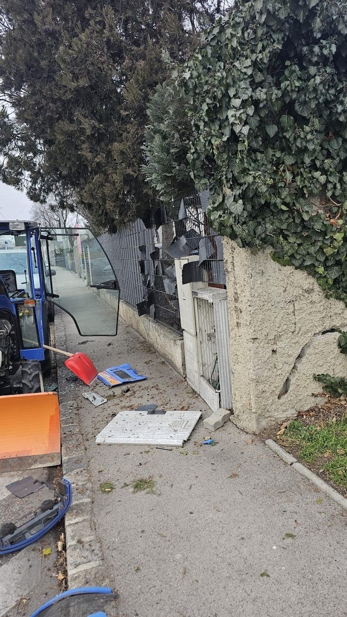 Anrainer berichteten in der Nacht auf Dienstag von einer „gewaltigen Explosion“.