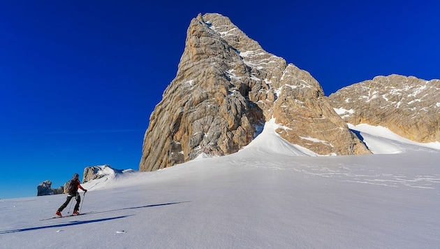 Kaiserwetter am Dachstein – Skitouren sind dort derzeit aber wegen einer großflächigen ...