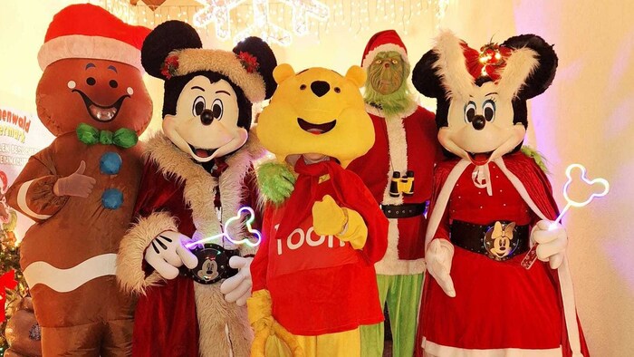 Highlight: Besuch von Micky, Minnie und Grinch.