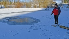 Dieses Loch erhitzt derzeit die Gemüter in Rainbach im Mühlkreis.