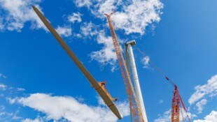 Bauarbeiten auf der Freiländer Alm im Bezirk Deutschlandsberg: Acht Windräder stehen schon. 