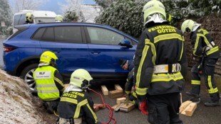 Das Auto war festgefahren – da ging nichts mehr. 