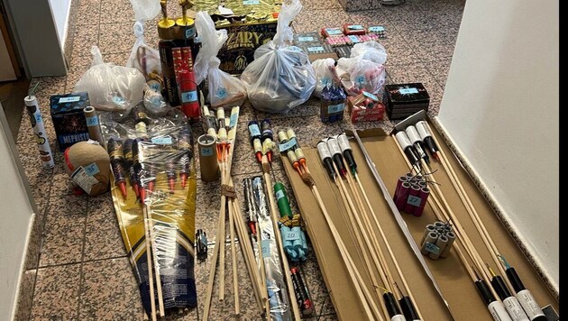 Die verbotenen Raketen und Böller, die in Freistadt gefunden wurden