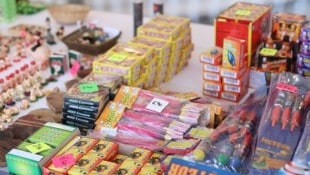 Die Faszination für Böller und Raketen hat Burschen in Tirol alle Verbote und Gefahren vergessen ...