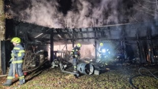 In Gosau brannte diese Hütte in der Nacht zum Neujahrstag ab