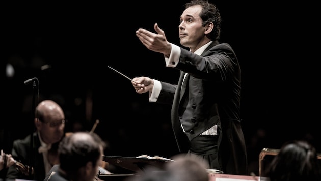 Tugan Sokhiev (48) ist seit 2009 eng mit den Wiener Symphonikern verbunden.
