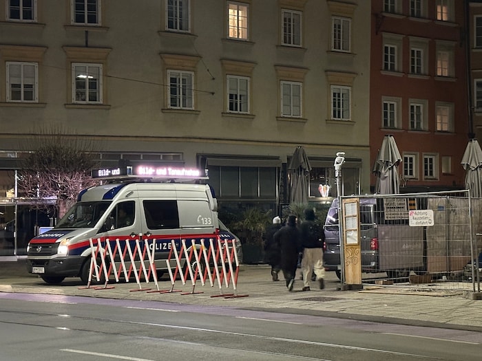 Viele Polizisten standen im Einsatz – teils sogar mit Kameraüberwachung (Bild).