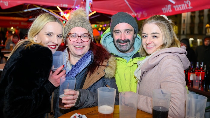 Hanna aus Oberbayern, Barbara und Markus aus Wels sowie Jenny aus Oberbayern.