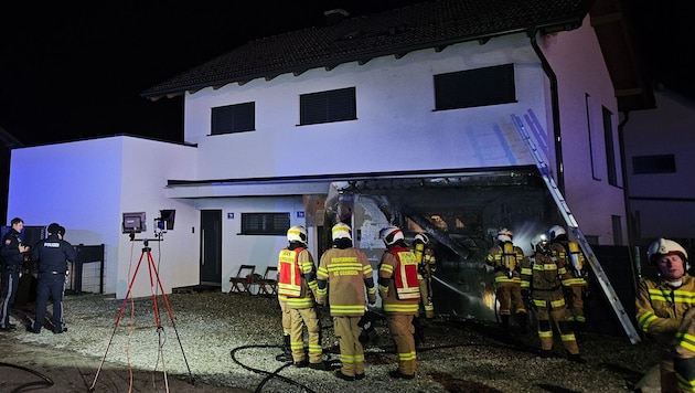 Die Fassade eines Wohnhauses in St. Georgen fing Feuer.