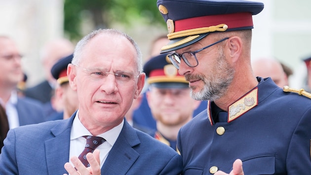 Innenminister Karner entschied nun, wer Stellvertreter von Polizeichef Andreas Pilsl (re.) wird.