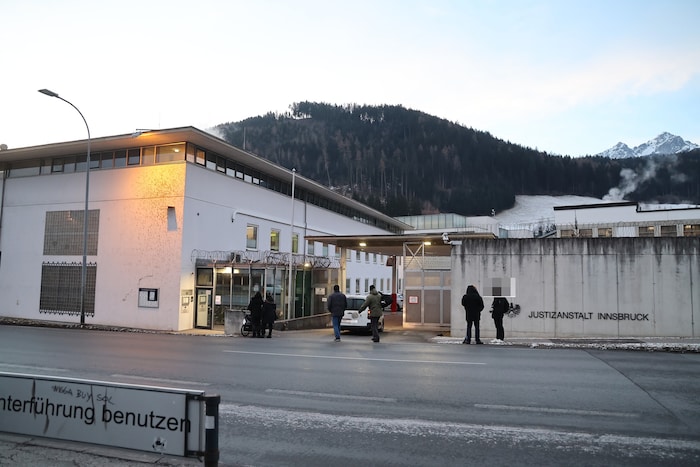 There was a lot of activity in front of the "Ziegelstadl" on Friday morning.