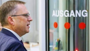 VP-Klubchef August Wöginger soll am 11. Februar erneut wegen Postenschacher-Vorwürfen vor ...