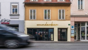 Augenzeugen berichten der „Krone“, dass in der Grazer Bar zu Mitternacht Sternspritzer ...