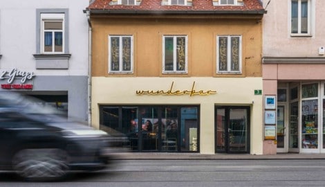 Augenzeugen berichten der „Krone“, dass in der Grazer Bar zu Mitternacht Sternspritzer ...