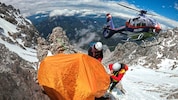 Der Polizeihubschrauber Libelle Tirol holte zuletzt einige überforderte Alpinisten von der ...