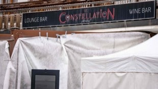 Der Besitzer der Bar „Le Constellation“ ist bereits polizeibekannt, wie aus einer Quelle von „Le ...