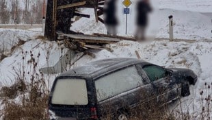 Die Bushaltestelle wurde völlig zerstört.