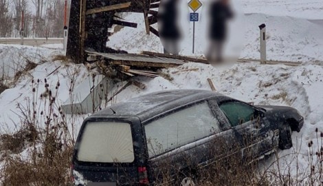 Die Bushaltestelle wurde völlig zerstört.