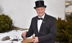 Er hält Handwerk und Traditionen hoch: der neue Kommissär Reini Bogensperger