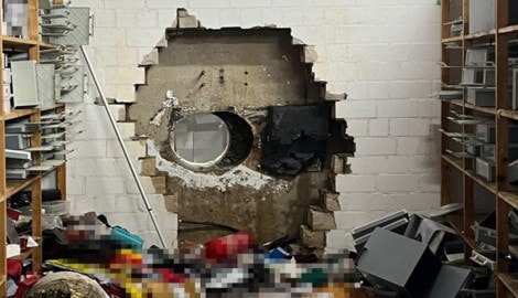 Durch dieses Loch wurden die Wertgegenstände „entführt“.