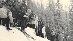 Josefa „Putzi“ Frandl raste 1956 in Cortina zu Riesentorlauf-Silber.