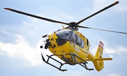Der 52-Jährige wurde mit dem Notarzthubschrauber nach Wien geflogen (Symbolbild)