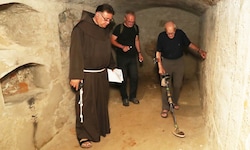 Demnächst wird im Boden der Krypta nach dem sagenhaften Geheimgang gesucht. 