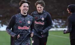 Gute Laune beim Trainingsstart bei Jannik Schuster.