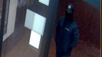 Die deutsche Polizei hat jetzt Fahndungsfotos von dem spektakulären Tresor-Einbruch ...