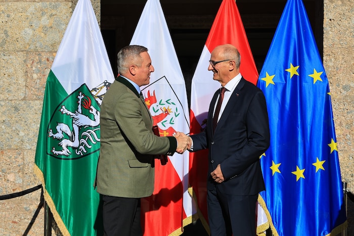 LH Mario Kunasek übergab das Zepter an LH Anton Mattle.