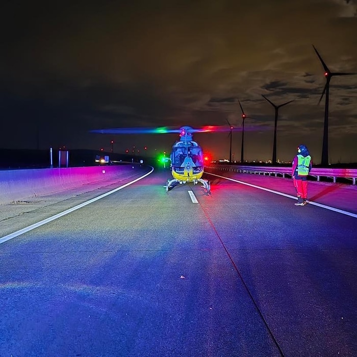 Ein Fahrzeuginsasse musste mit dem Hubschrauber ins Spital geflogen werden.