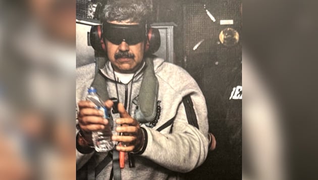 Donald Trump hat ein Bild von Maduro bei der Festnahme gepostet und damit einen Hype um den ...