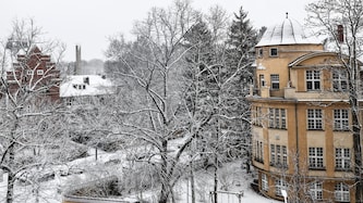 Nach dem großflächigen Stromausfall in Berlin herrscht am Sonntag weiter Chaos.