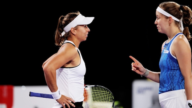 Österreichs Nummer 2, die Vorarlbergerin Julia Grabher(li.), wurde von der Wienerin Sinja Kraus ...