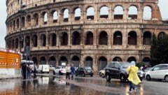 Die Stadt Rom wird seit Tagen von heftigen Niederschlägen heimgesucht. (Archivbild)