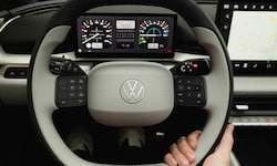 Der Golf I ist dem ID. Polo ins Cockpit geschrieben.